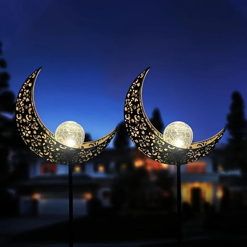 Solar Garden Light made of Metal – Waterproof LED Design in Moon, Flame, Sun or Star Shape