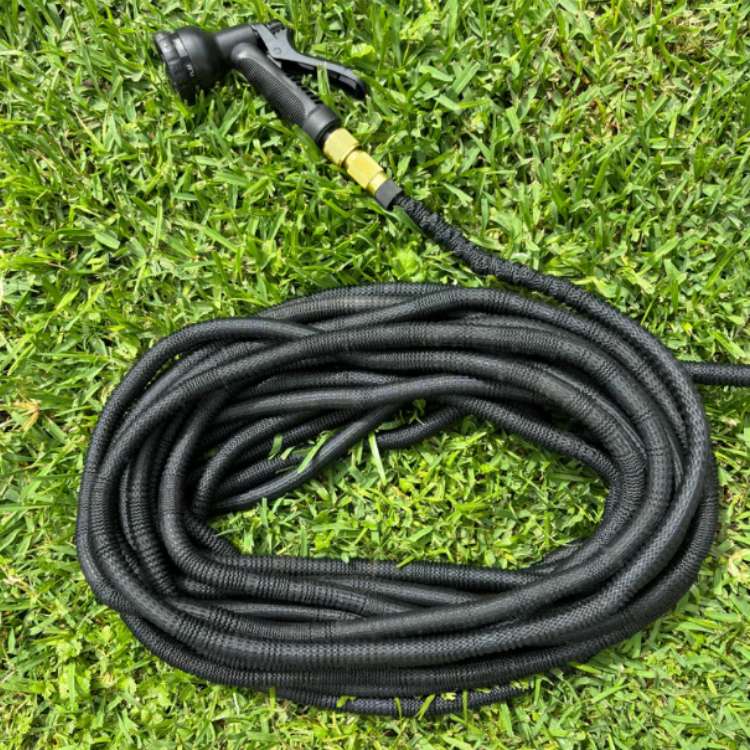 Expandable Garden Hose Spray Nozzle