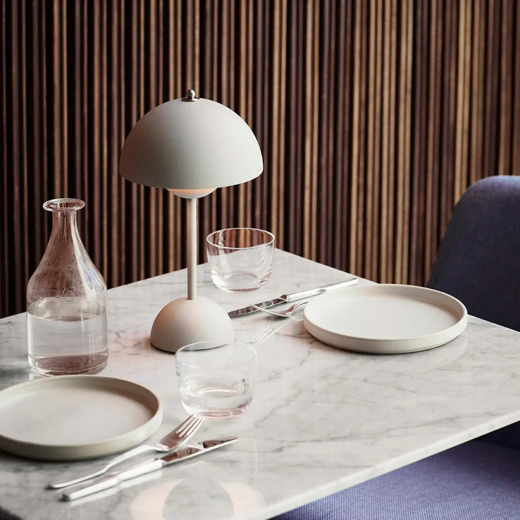 LuxeAura Design Lamp | Scandinavian Lamp for a Refined Ambiance