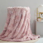 FLURON – Luxurious Faux Fur Blanket with Silky Touch