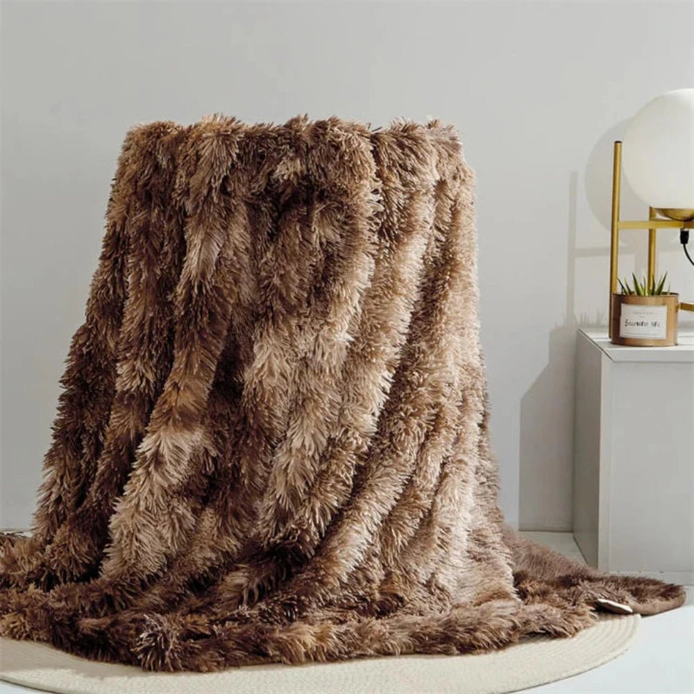 FLURON – Luxurious Faux Fur Blanket with Silky Touch