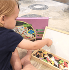 Magnetic & chalkboard drawing set for children