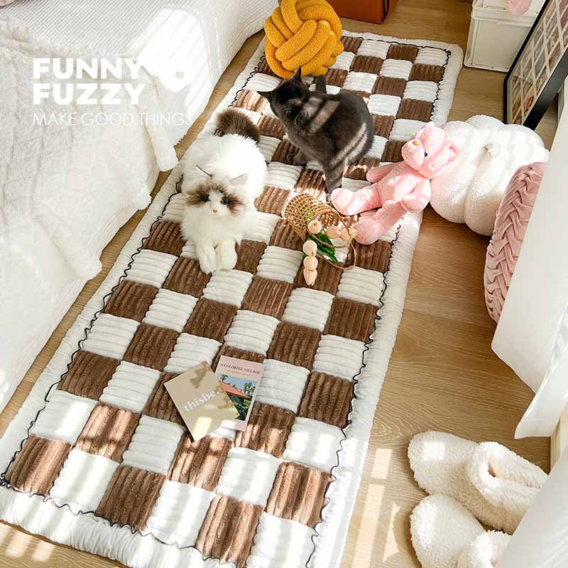 CozyCover – Elegant Blanket for Pet and Human