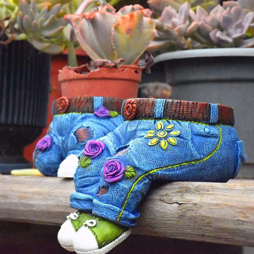 GardenBuddy Gardener Resin Succulent Pot Sculpture