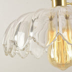Glass light that delights with details!