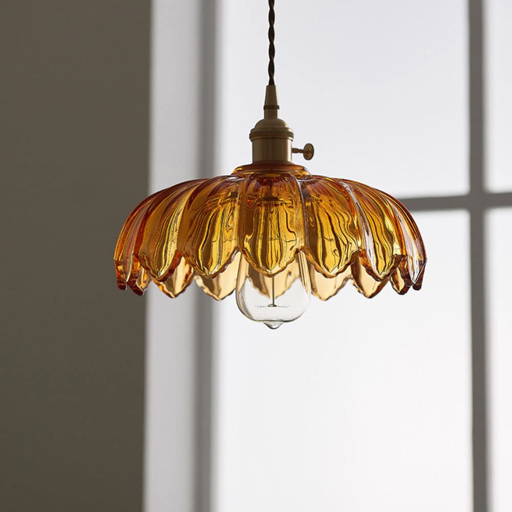 Glass light that delights with details!