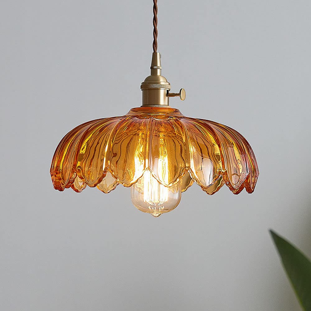 Glass light that delights with details!