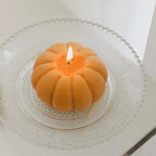 GlowHarvest – Handmade scented candle in pumpkin shape for a cozy atmosphere