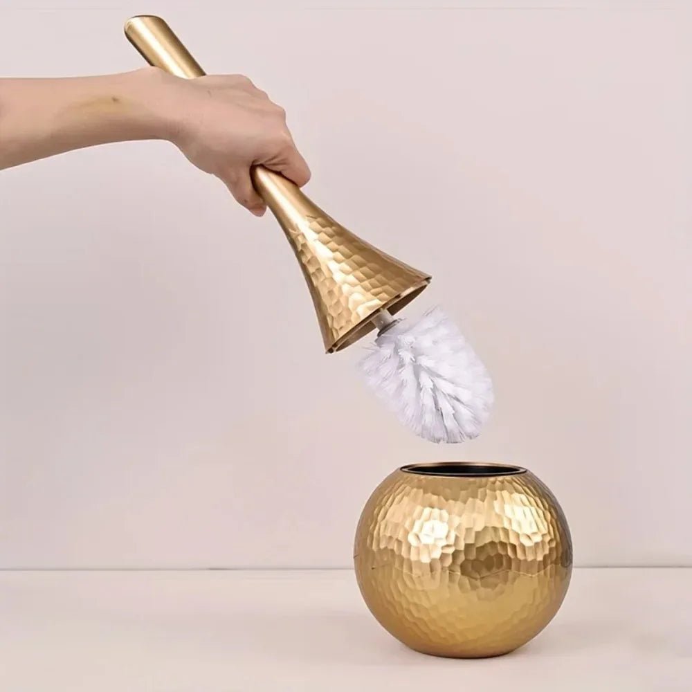 GOLDENLUXE – Sculpted Toilet Brush with Elegant Metallic Design for Modern Bathrooms