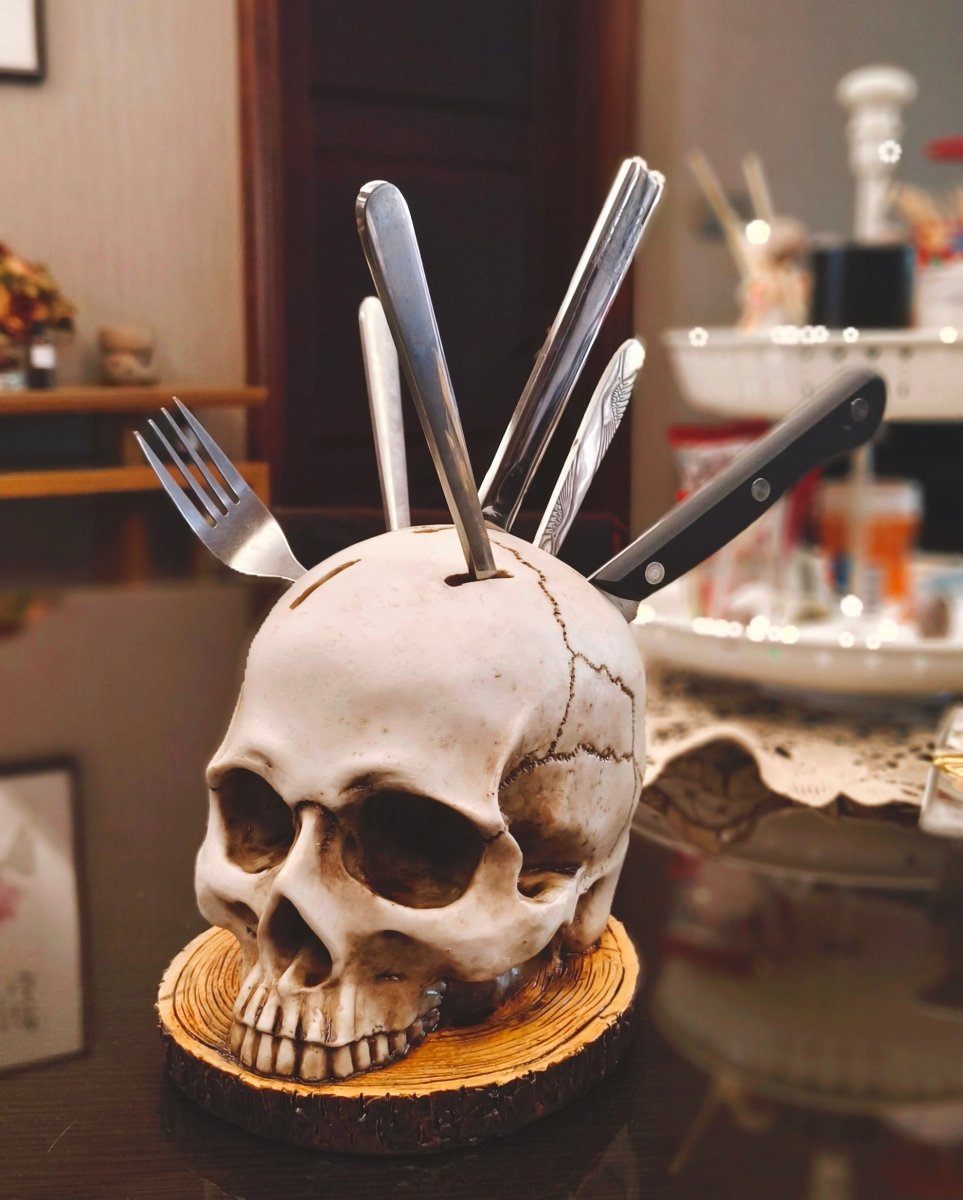Gothic Skull – Handmade Knife Holder for Dark Kitchen Aesthetics