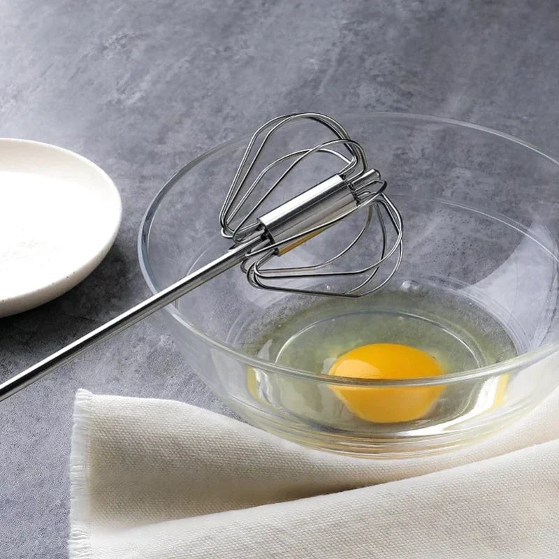 Half-automatic Egg Whisk - TwistWhisk