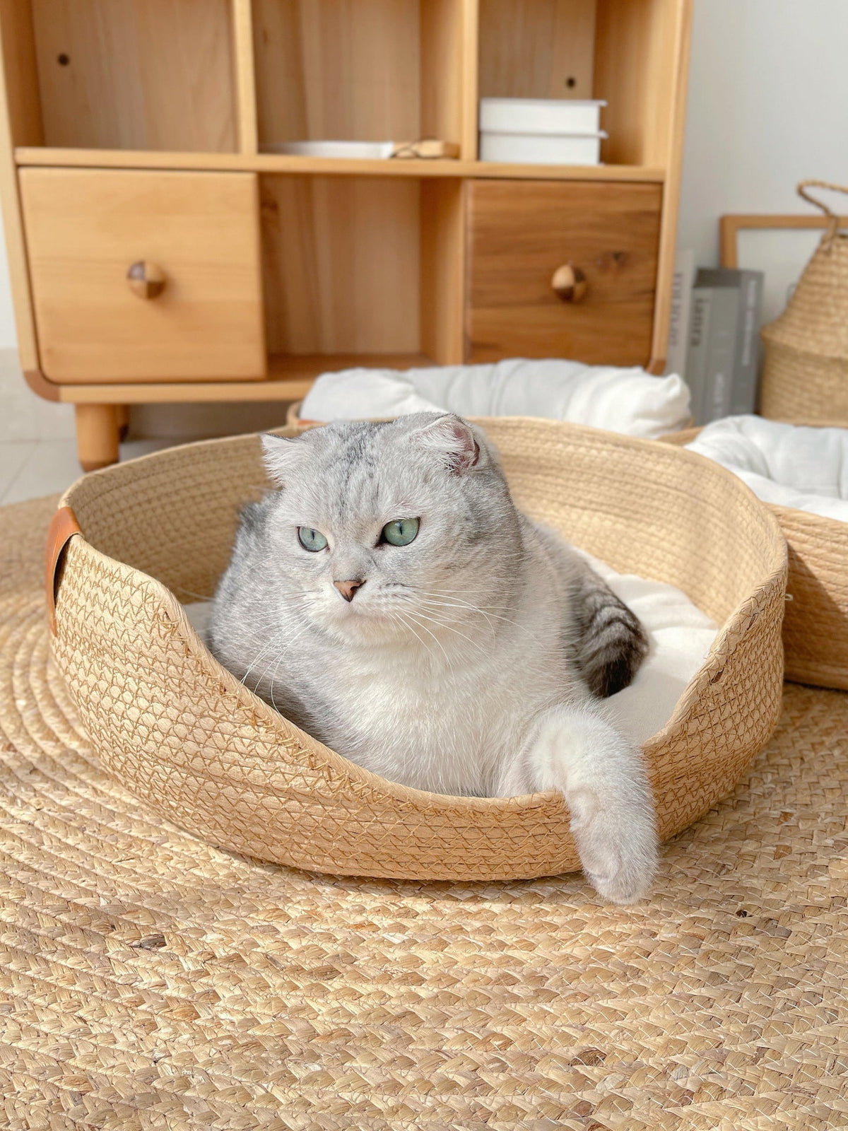 Handmade Comfortable Cat Bed - LuxeSnooze