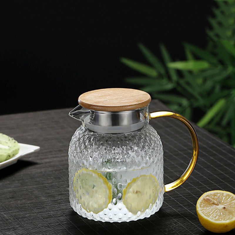 Heat-resistant ribbed glass jug