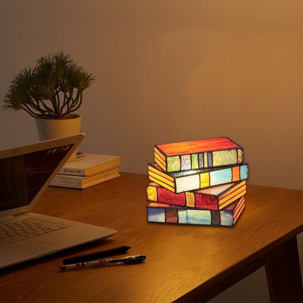 Enchanted Lights - Immerse yourself in the magic of reading