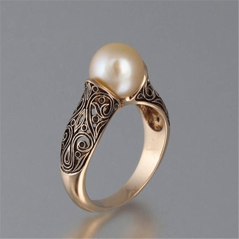 Elegant Vintage Gold Ring with Pearl - Aurelia Sleek Design