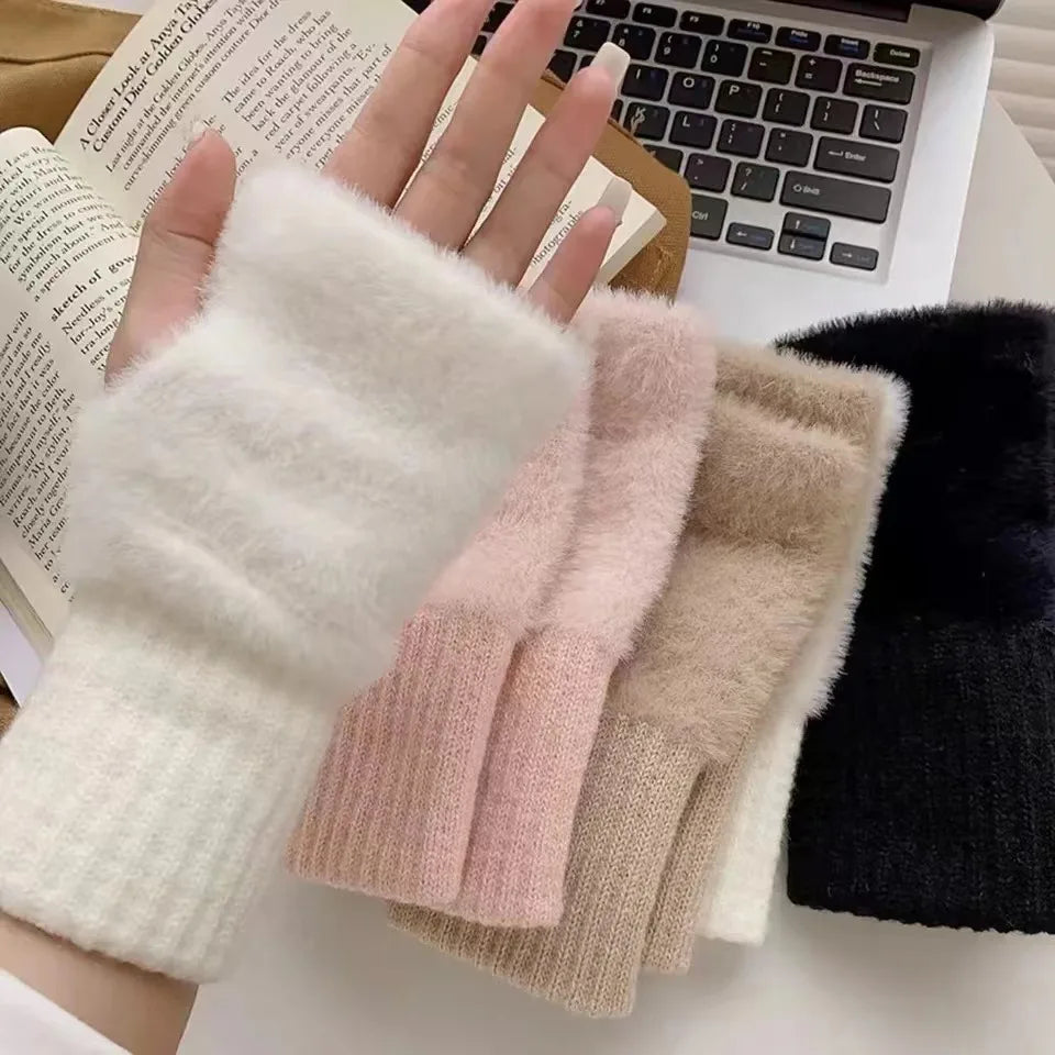 Unisex Fleece Fingerless Gloves – Warm, Soft and Functional