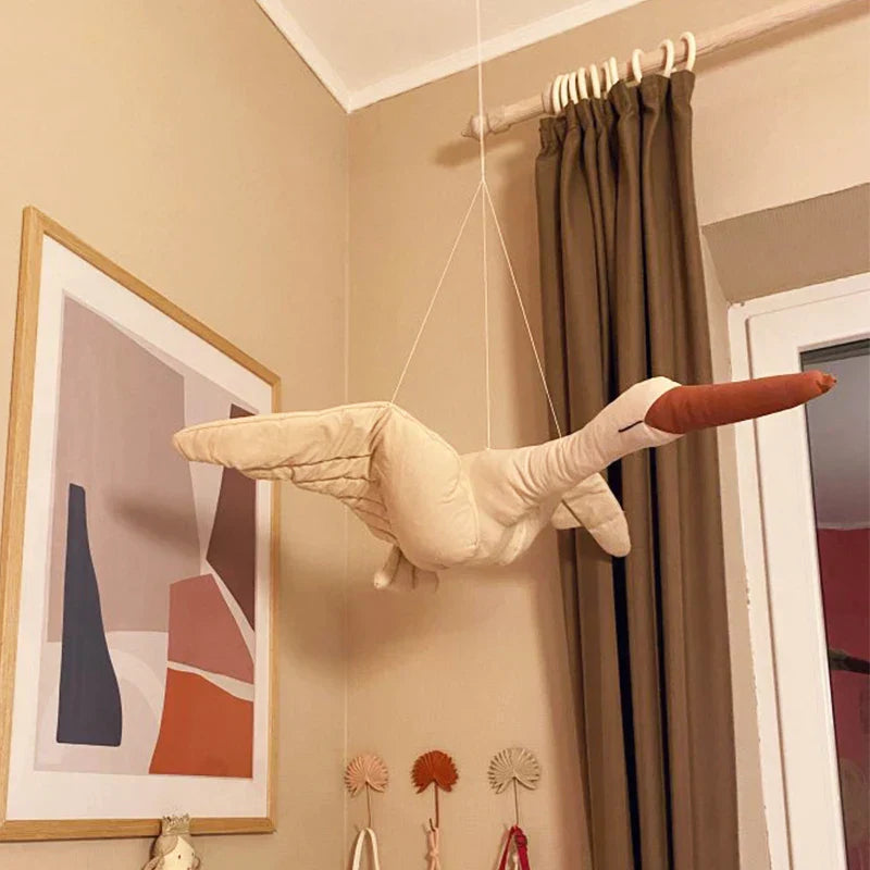 Specifically for children's rooms – Decorative swan hanging decor for a magical atmosphere