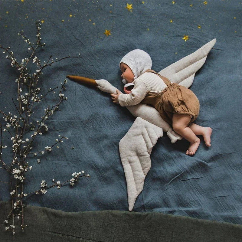 Specifically for children's rooms – Decorative swan hanging decor for a magical atmosphere