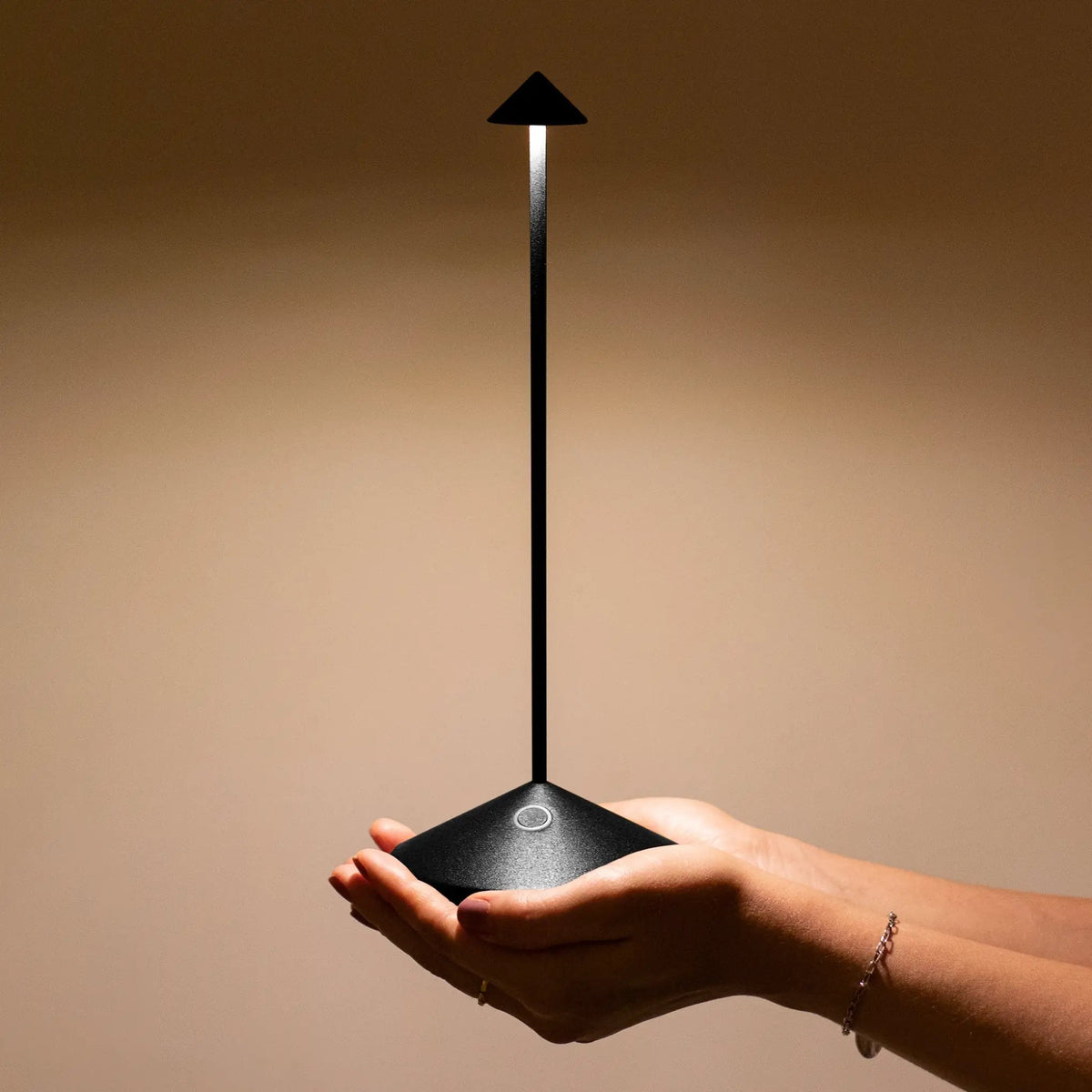 Portable LED Table Lamp Lumora – Dimmable, Weatherproof & Stylish