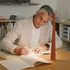 Sculpting table lamp