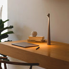 Sculpting table lamp