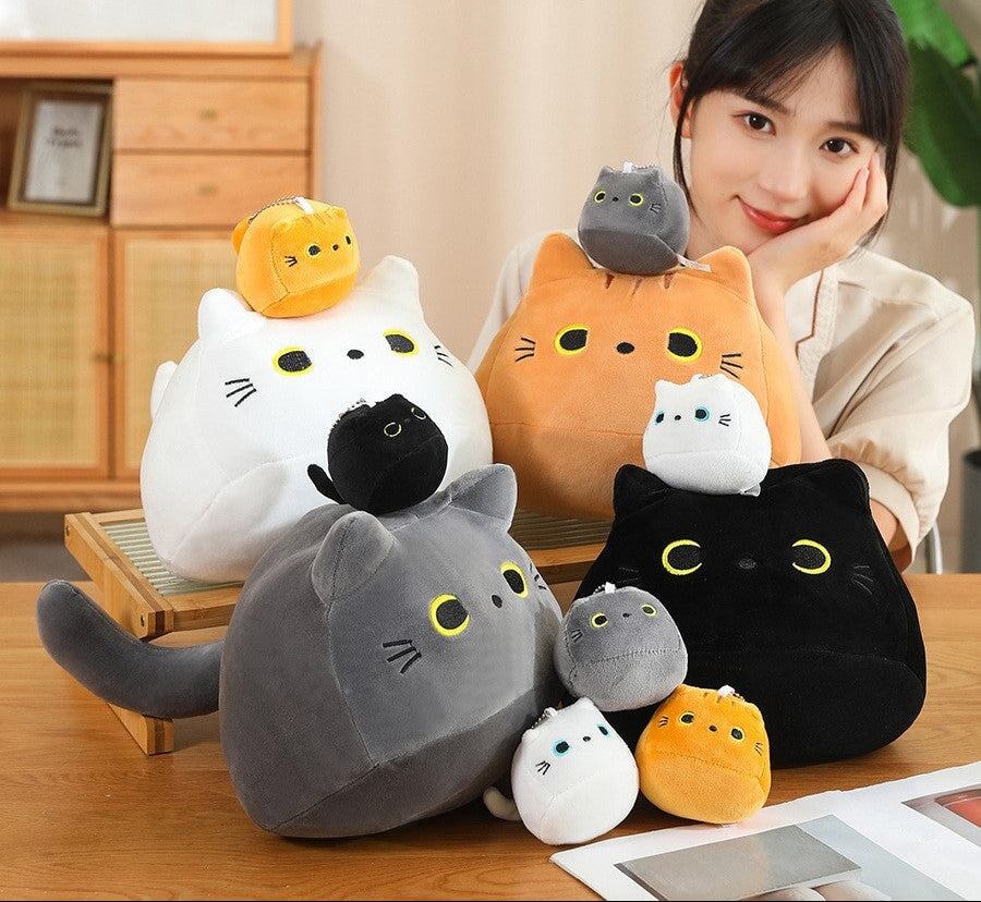 Kawaii Chunky Cat Plushies with Kittens