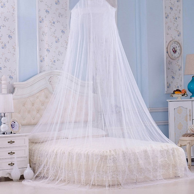 Classic Klara Canopy | Practical and atmospheric in the bedroom