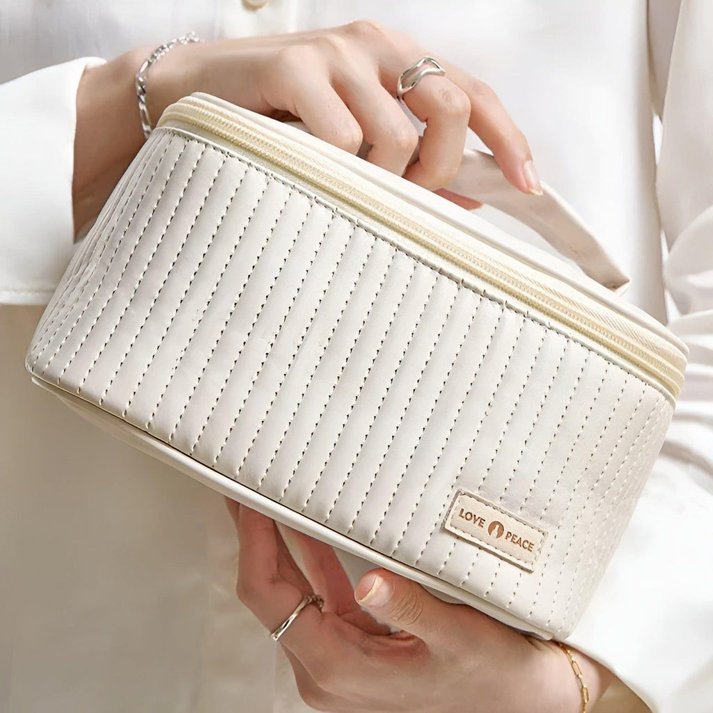 Velaviva Cosmetic Bag Travel | Elegant & Water-Resistant | PU Leather | Plenty of Space & Protection for Your Beauty Essentials