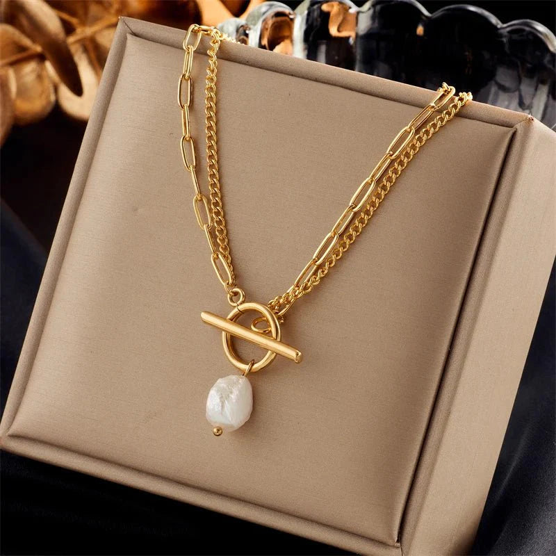 Layered Pearl Circle Clasp Necklace