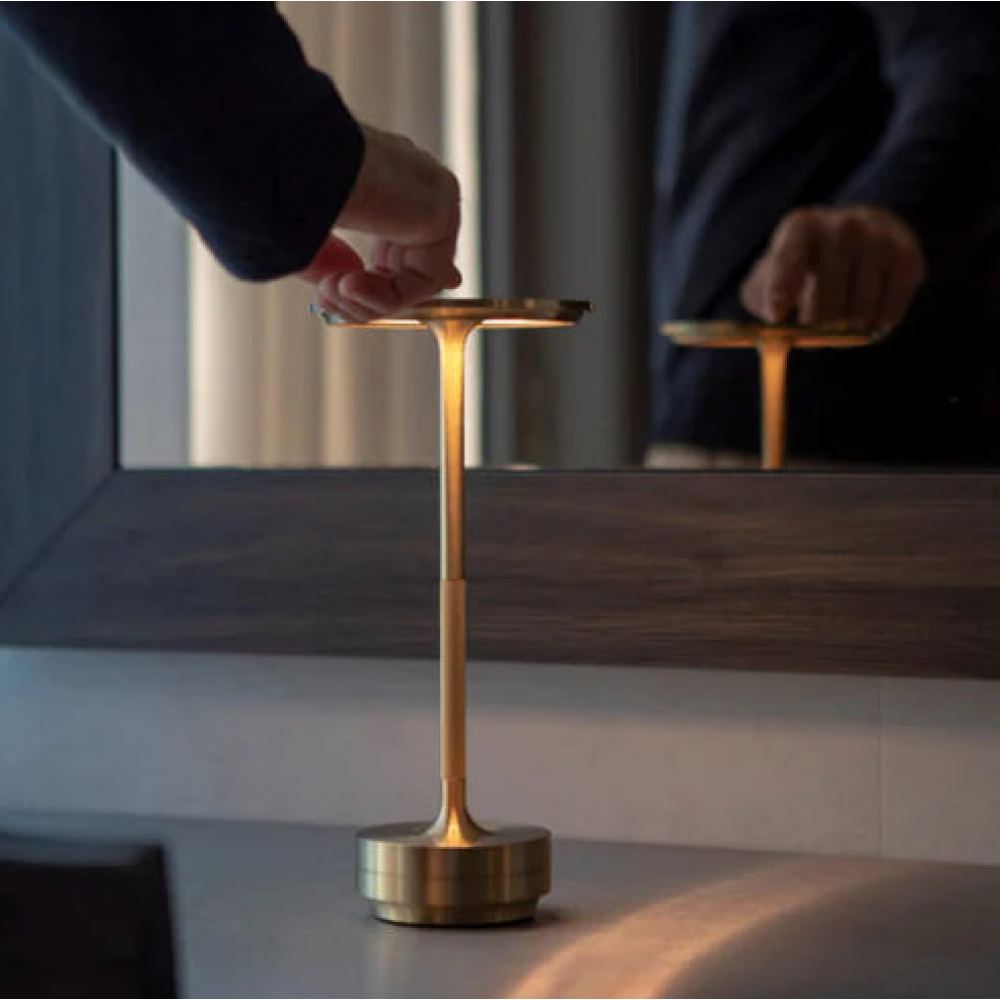 ClarityGlow Luxe Edition | Wireless LED Table Lamp