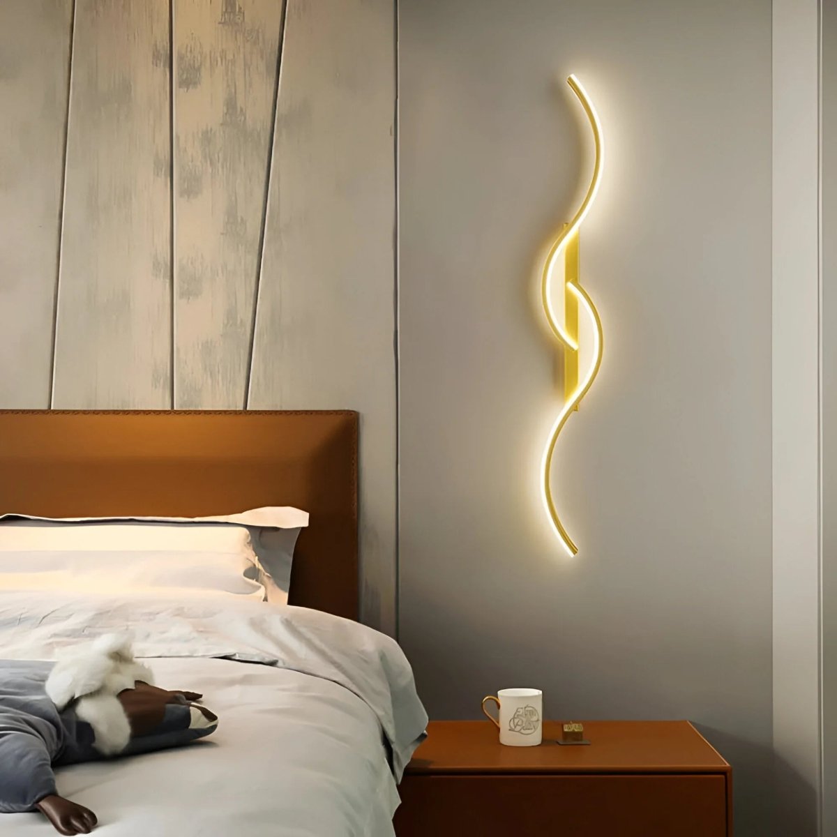 LINEALUX – Curved LED Wall Sconce for Modern Ambient Lighting