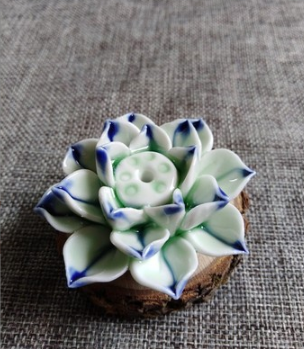 LotusBloom Incense Holder - Elegant Scent Accessory for Home