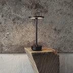 Stylish lamp that you can charge wirelessly!