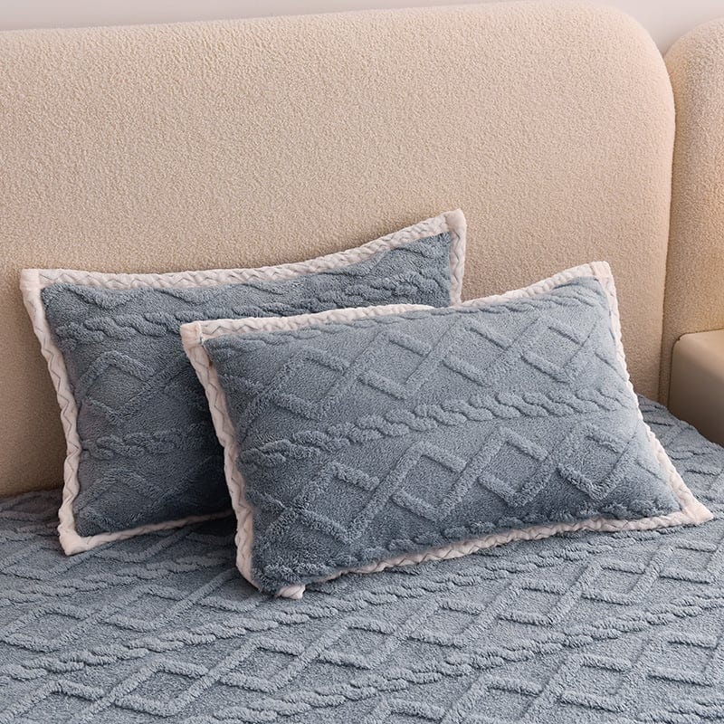 Velvet Fitted Bed Sheet Set with Elastic