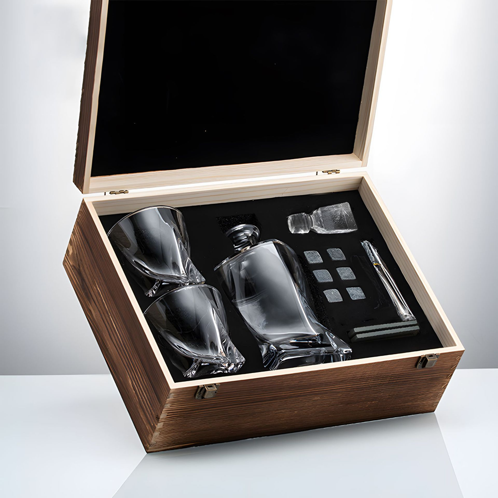 Luxury Crystal Whiskey Carafe and Glass Set - WhiskeyWave