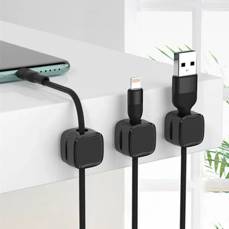 MAGNITIDY – Magnetic Cable Organizer for a Clutter-Free Workspace