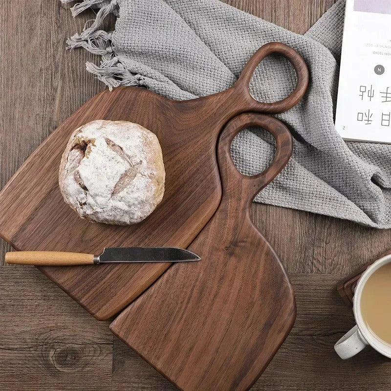 NutriCraft – Luxurious walnut cutting board with double-sided functionality for kitchen and presentation