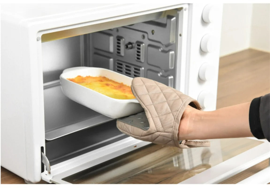 Finley – Heat-resistant silicone oven mitt in fish shape