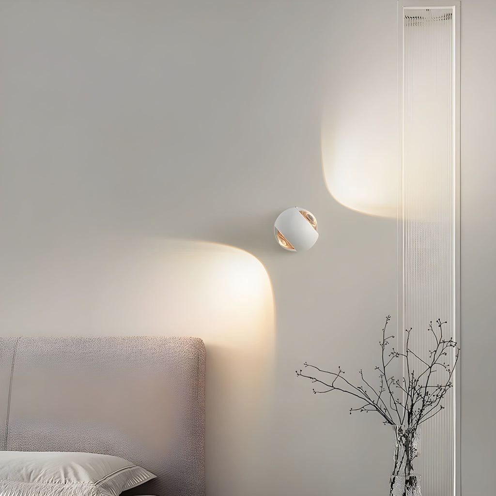 ModernEdge Light – Contemporary 360° Rotating Indoor Wall Light
