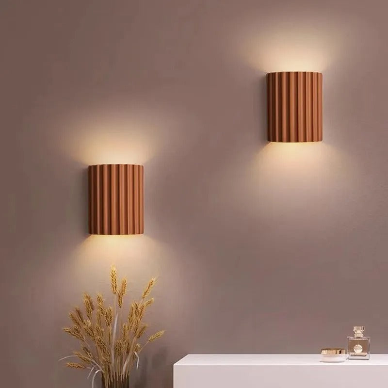 Minimalist Groove Wall Lamp | Resin, Up and Down