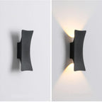 Elegant outdoor wall light made of aluminum