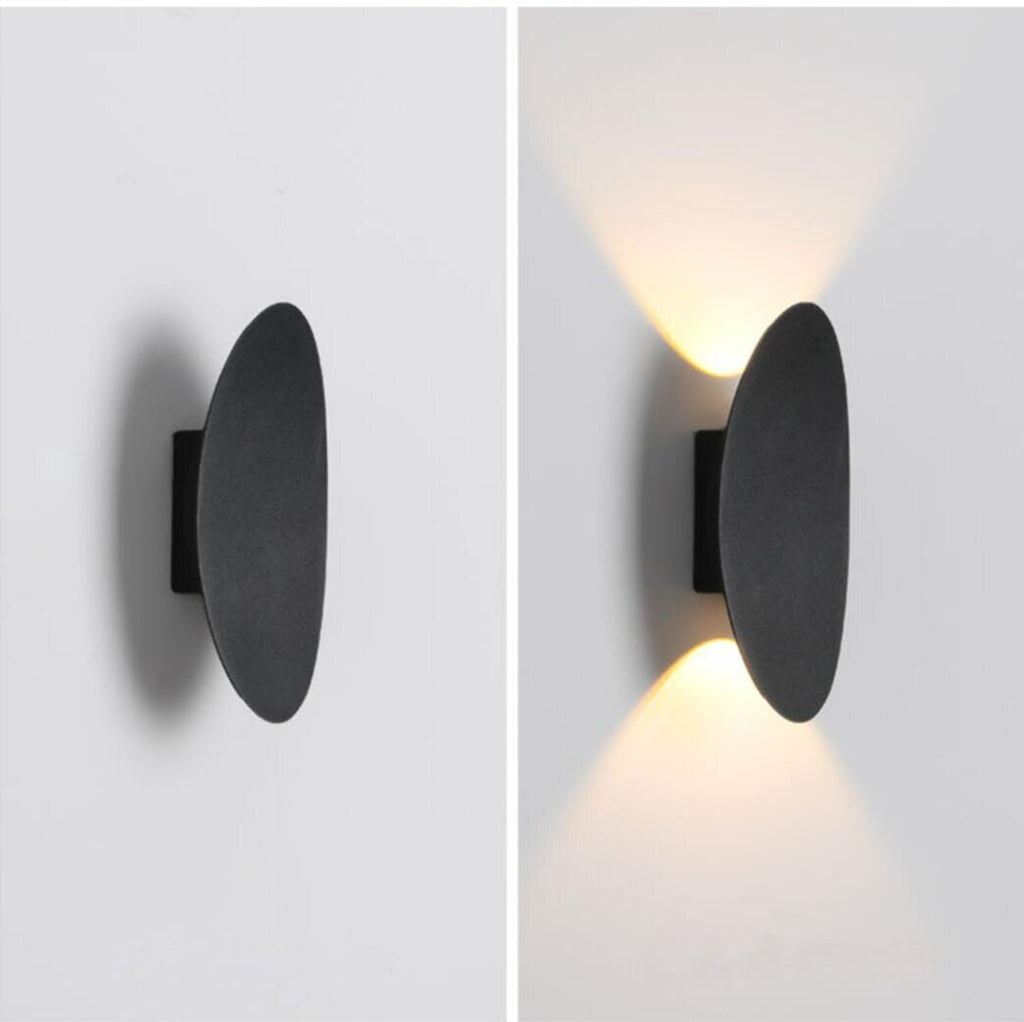 Elegant outdoor wall light made of aluminum