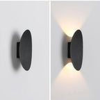 Elegant outdoor wall light made of aluminum