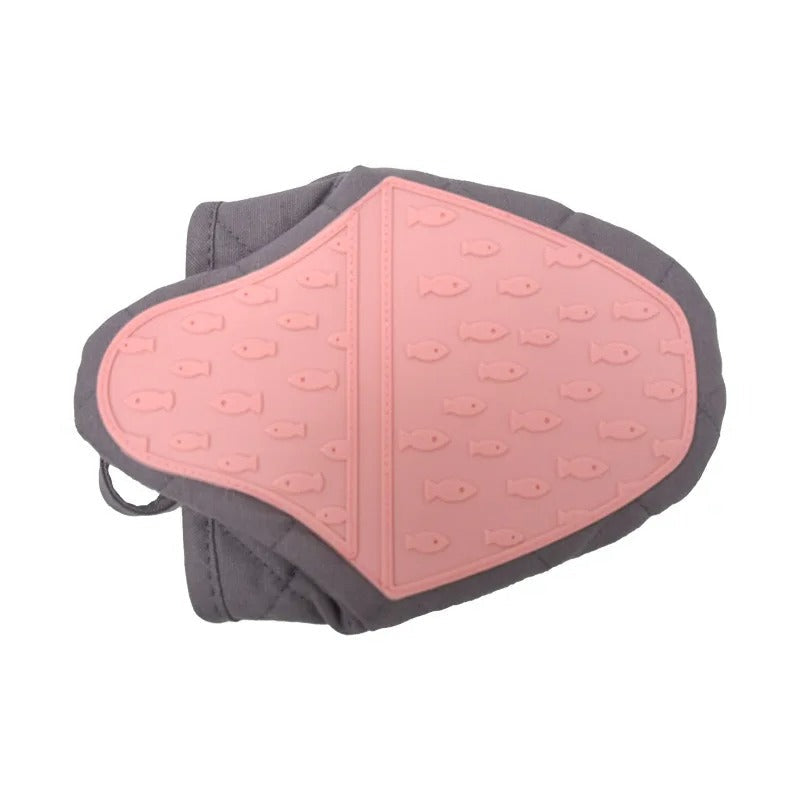 Finley – Heat-resistant silicone oven mitt in fish shape