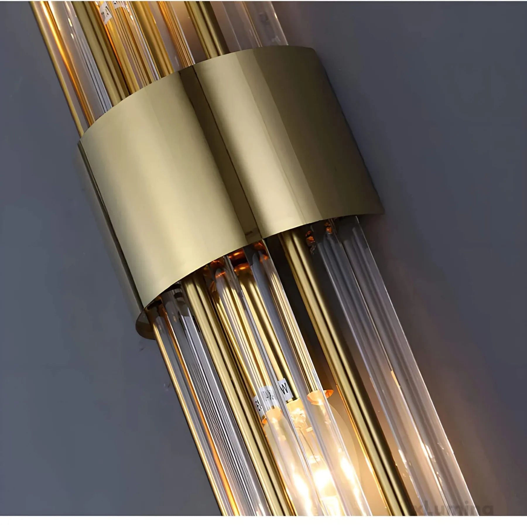 Wall lamp with crystal decoration