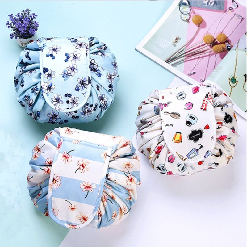 MAKE-UP ORGANIZER – Waterproof Cosmetic Bag for Stylish Travel and Daily Use