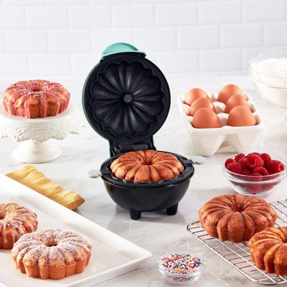Mini Cake Baker – Compact Bundt Cake Maker for Delicious Mini Cakes