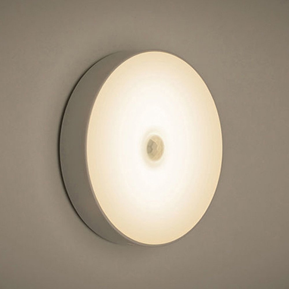 Light up your way - Motion detector - Never stay in the dark again!