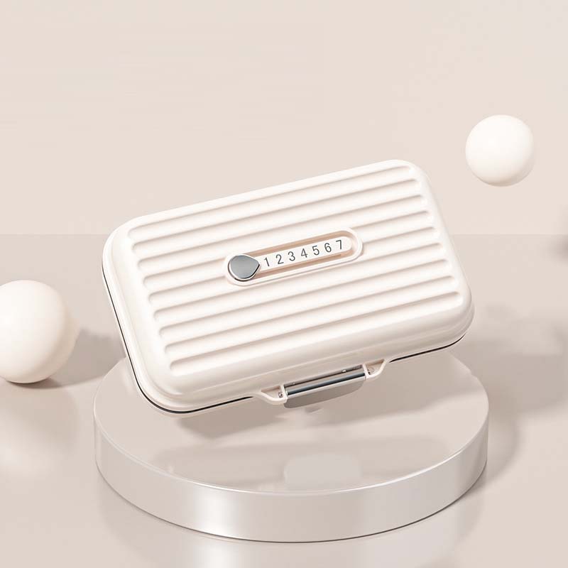 MediVault – Compact Pill Box with Triple Seal Protection