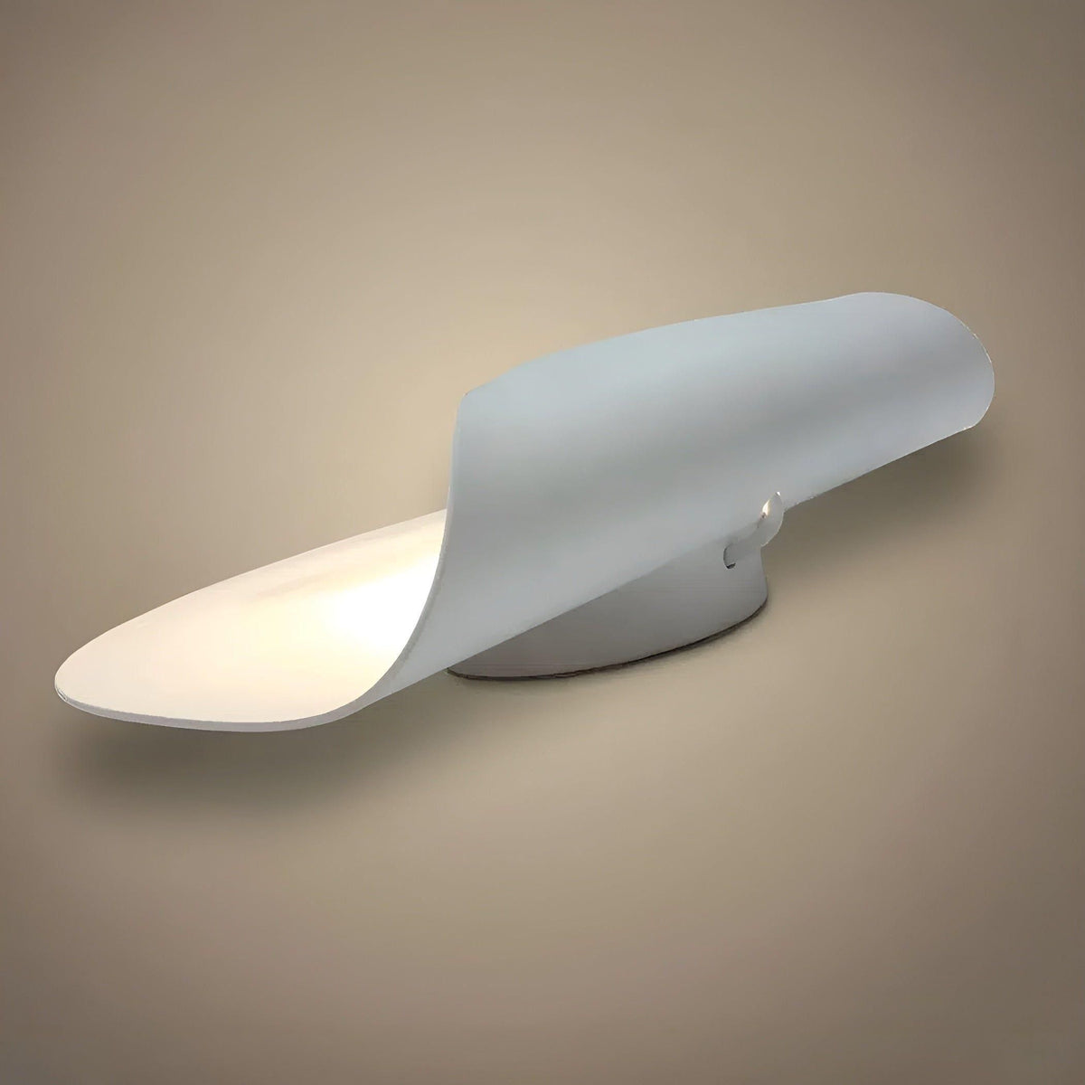 Minimalist Wall Light with Soft, Ambient Light